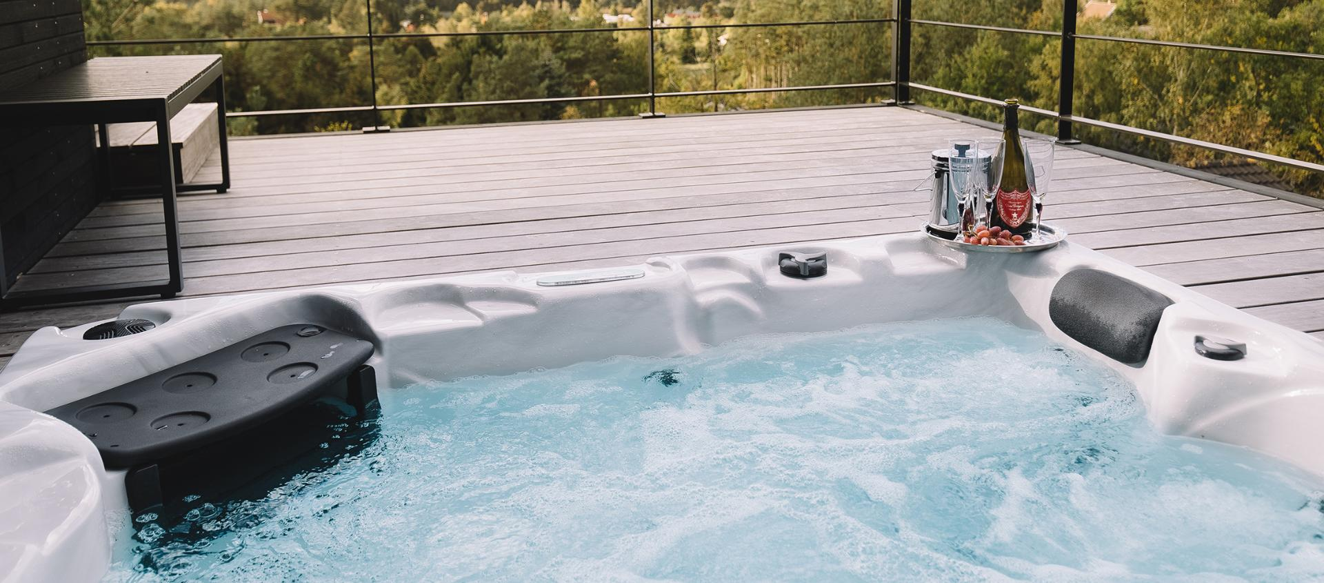 Hvor varm skal en udespa være